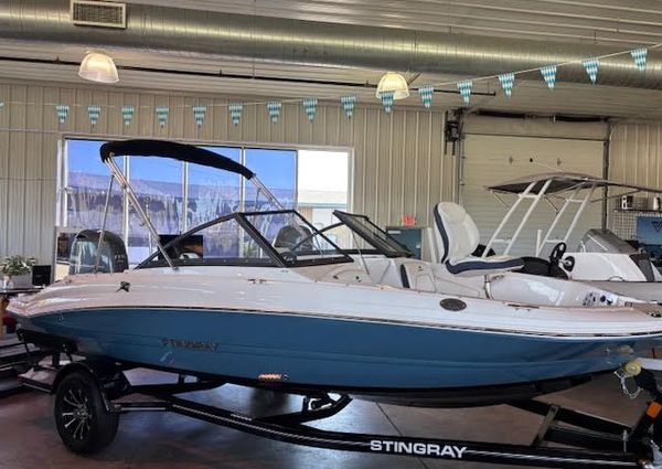 Stingray 191DC-DUAL-CONSOLE-BOWRIDER image