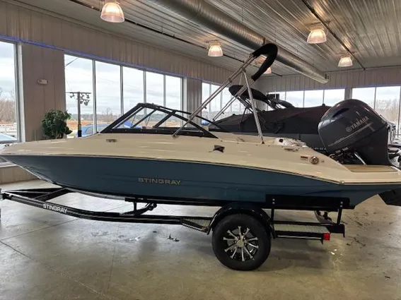 Stingray 191DC-DUAL-CONSOLE-BOWRIDER image