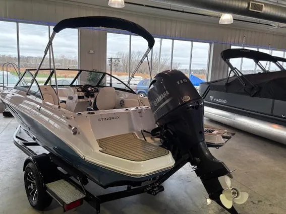 Stingray 191DC-DUAL-CONSOLE-BOWRIDER image