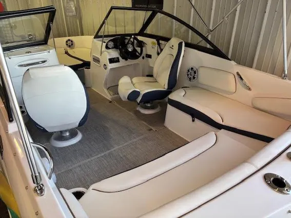 Stingray 191DC-DUAL-CONSOLE-BOWRIDER image