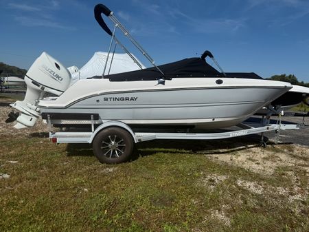 Stingray 172DC image