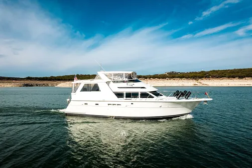 Hatteras 52 Sport Deck Motor Yacht 