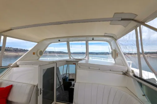 Hatteras 52 Sport Deck Motor Yacht image