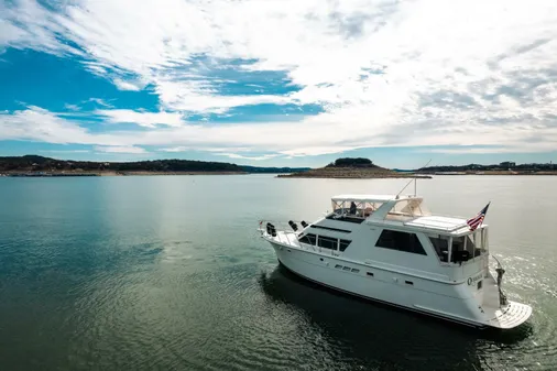 Hatteras 52 Sport Deck Motor Yacht image
