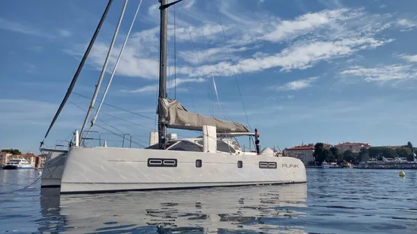 Performance-catamarans 52 image