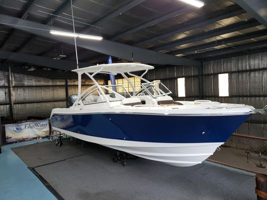 Edgewater 248CX Crossover - main image