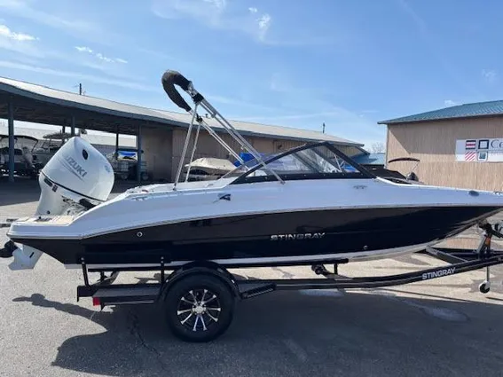 Stingray 191DC-DUAL-CONSOLE-BOWRIDER image