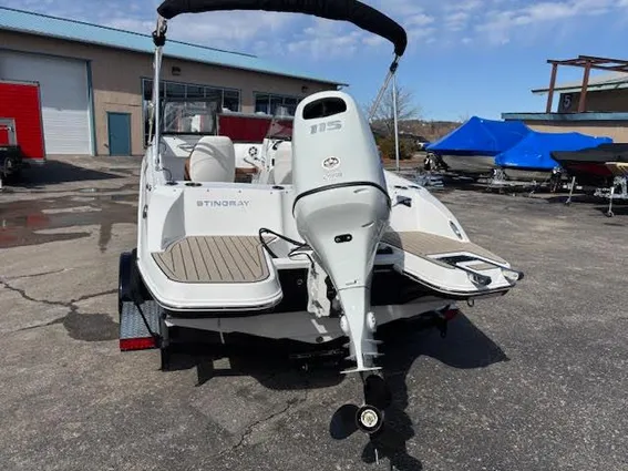 Stingray 191DC-DUAL-CONSOLE-BOWRIDER image