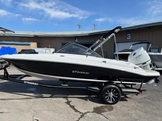 Stingray 191DC-DUAL-CONSOLE-BOWRIDER image