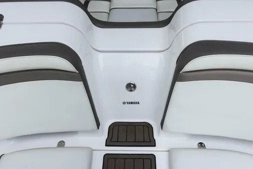 Yamaha Boats 242 Limited S E-Series image