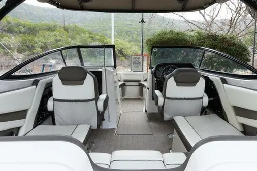 Yamaha Boats 242 Limited S E-Series image