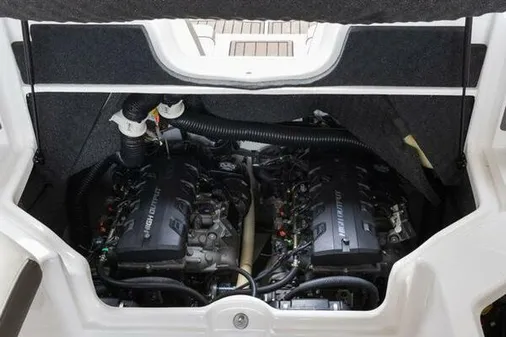 Yamaha Boats 242 Limited S E-Series image