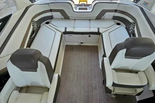 Yamaha Boats 242 Limited S E-Series image