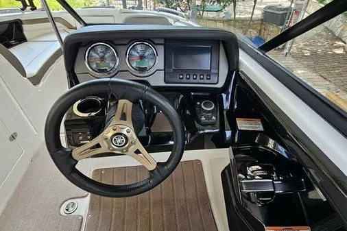 Yamaha Boats 242 Limited S E-Series image