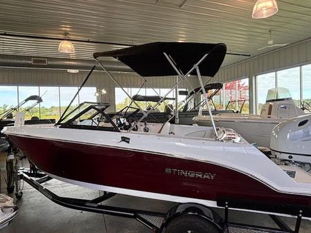 Stingray 172DC image