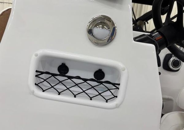 Stingray 172DC image