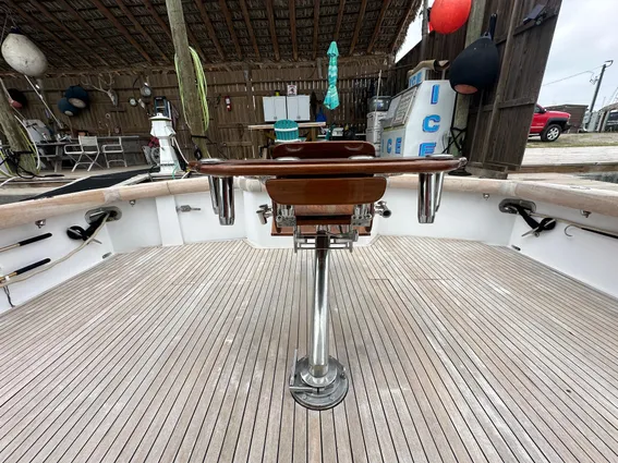 Donzi Custom Enclosed Flybridge image