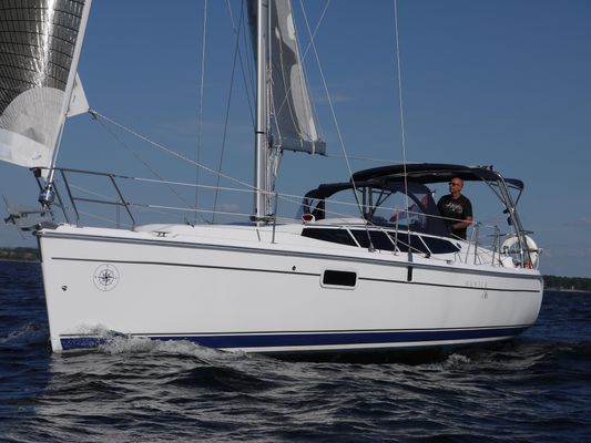 Hunter e36 - main image