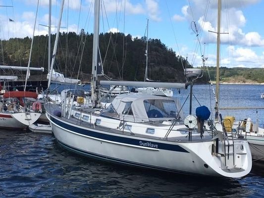 Hallberg-Rassy 46 - main image