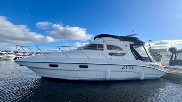 Sealine F33