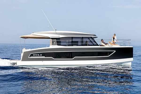 Fountaine-pajot MY4-S - main image