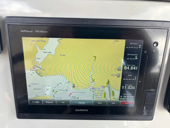 Boston Whaler 210 Dauntless image