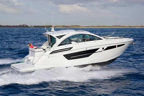Cruisers Yachts 50 Cantius image
