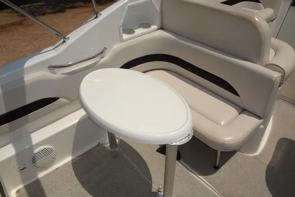 Chaparral Signature 260 image