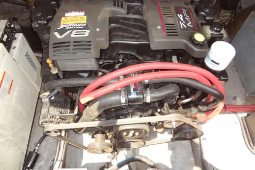 Chaparral Signature 260 image