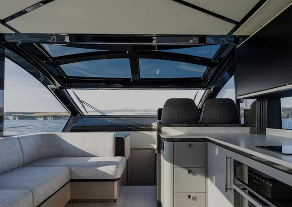 Sunseeker PREDATOR-55 image