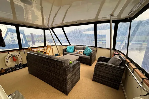 Hatteras 52-COCKPIT-MOTOR-YACHT image