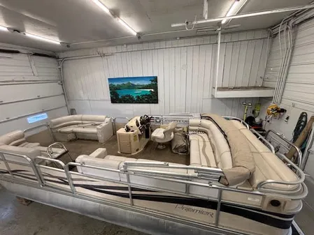 Premier 225-LEGEND-ES image