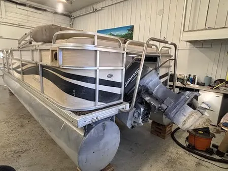 Premier 225-LEGEND-ES image