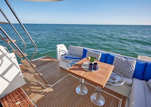 Beneteau ANTARES-12-FLY image