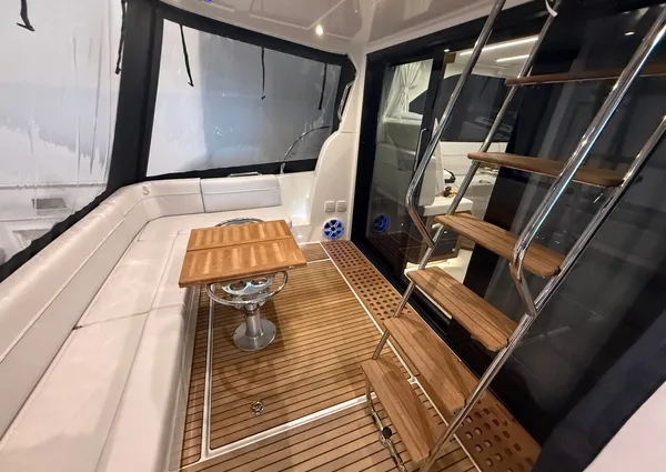 Beneteau ANTARES-12-FLY image