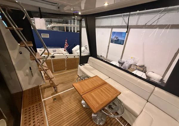 Beneteau ANTARES-12-FLY image