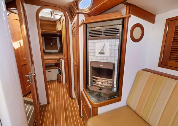 Hinckley SOU-WESTER-42 image