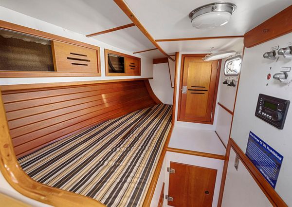 Hinckley SOU-WESTER-42 image