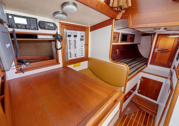 Hinckley SOU-WESTER-42 image