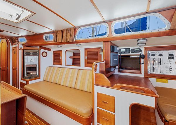 Hinckley SOU-WESTER-42 image