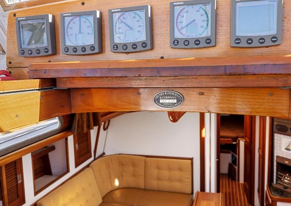 Hinckley SOU-WESTER-42 image