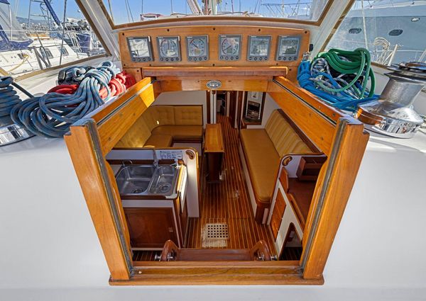 Hinckley SOU-WESTER-42 image