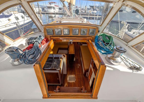 Hinckley SOU-WESTER-42 image