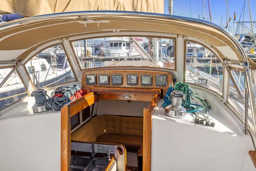 Hinckley SOU-WESTER-42 image