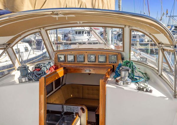 Hinckley SOU-WESTER-42 image