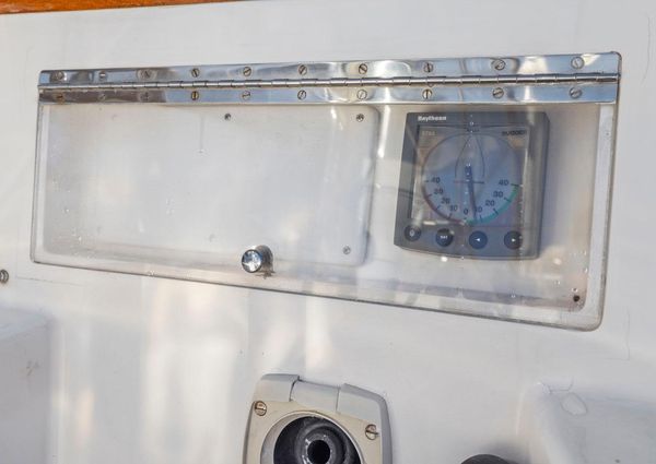 Hinckley SOU-WESTER-42 image