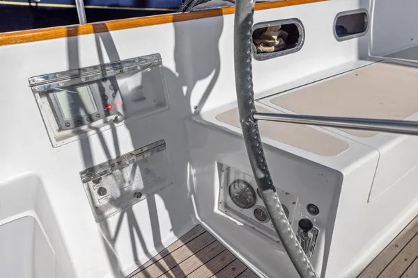 Hinckley SOU-WESTER-42 image