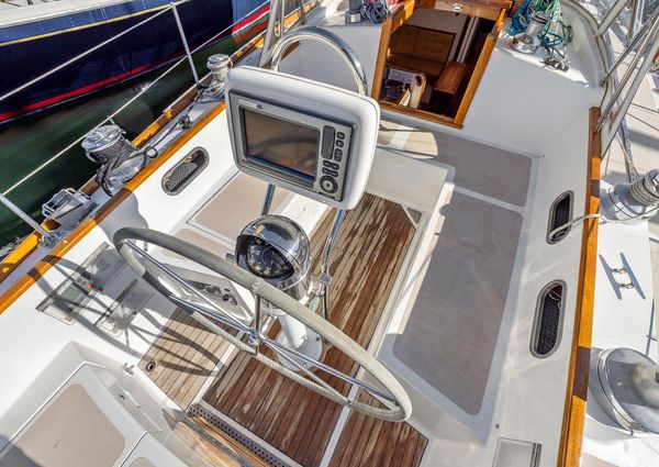 Hinckley SOU-WESTER-42 image