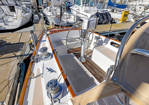 Hinckley SOU-WESTER-42 image