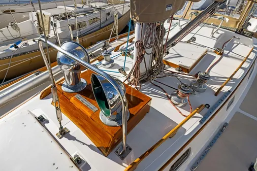 Hinckley SOU-WESTER-42 image